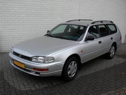 Toyota Camry Customwagon 2.2 XLi (1994)