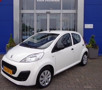 Peugeot 107 Accent 1.0 (2012)