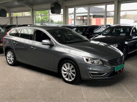 Volvo V60 D2 Summum (2016)