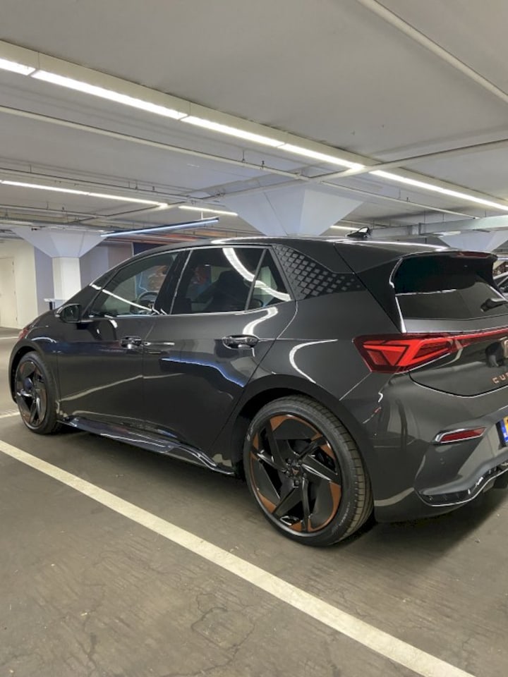 Cupra Born 58kWh 150kW Copper Edition (2022)