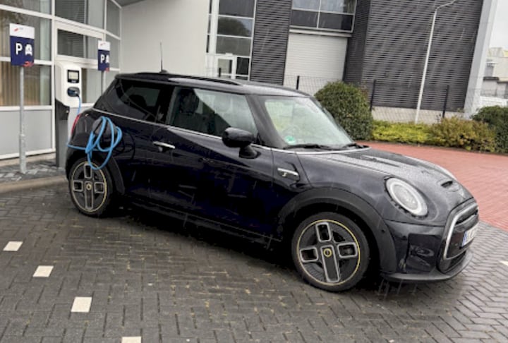 MINI Mini (2021)