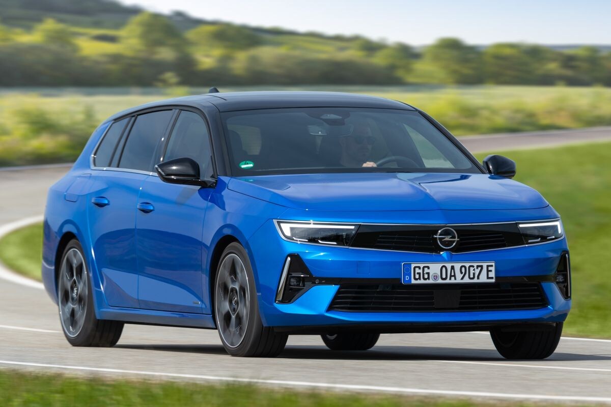 Opel Astra St 1.6 Hybrid 133kw Ultimate Auto Opel Astra Sports Tourer 1.6 Turbo Hybrid 180pk Edition (2023) review