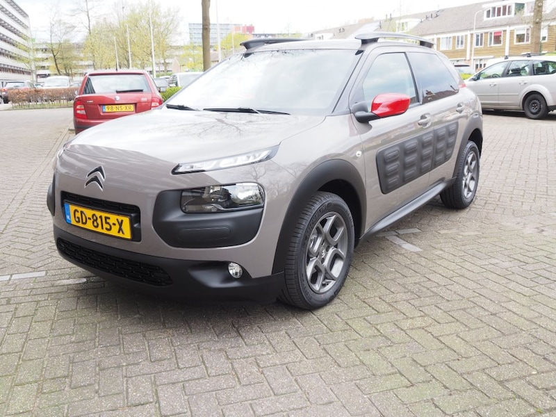 Citroën C4 Cactus PureTech 82 Shine (2015)