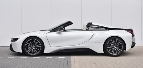 BMW i8 Roadster