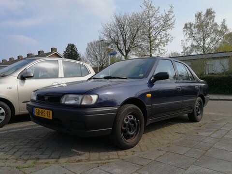 Nissan Sunny 1.6 SLX