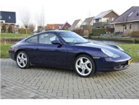 Porsche 911 Carrera Coupé (2000)
