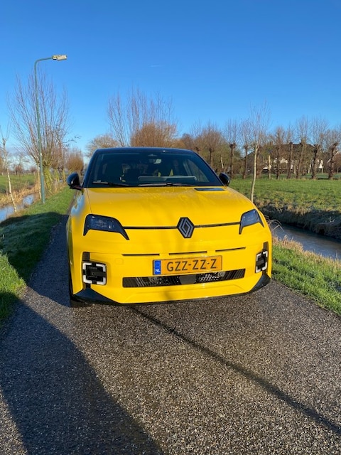 Renault 5 E-TECH comfort range iconic cinq (2025)