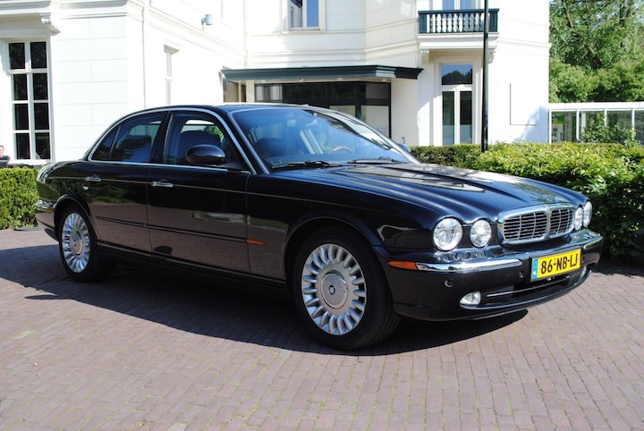 Jaguar XJ8 4.2 Executive (2003)