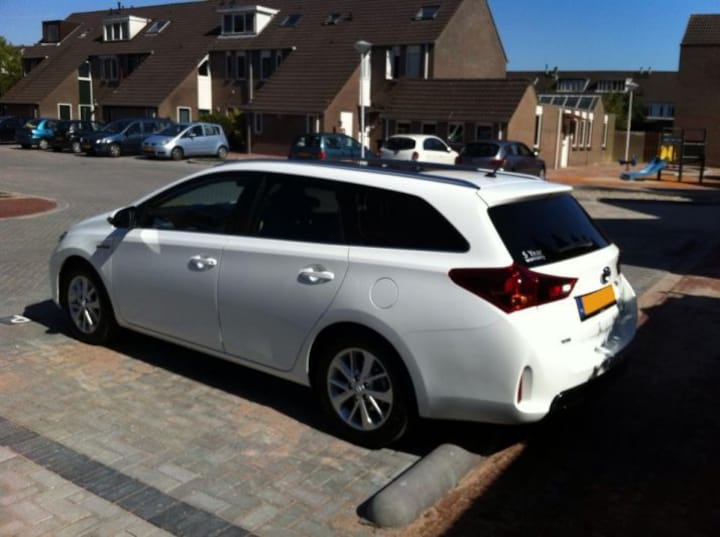 Toyota Auris Touring Sports 1.8 Hybrid Lease NL (2014)