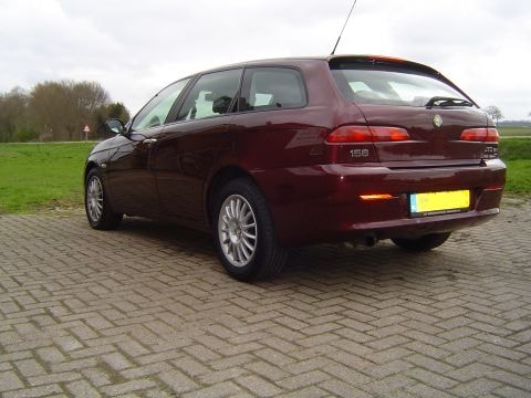 Alfa Romeo 156 Sportwagon 1.9 JTD 16V Distinctive (2004)