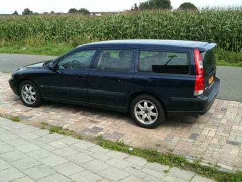 Volvo V70 2.4 D5 (2002)