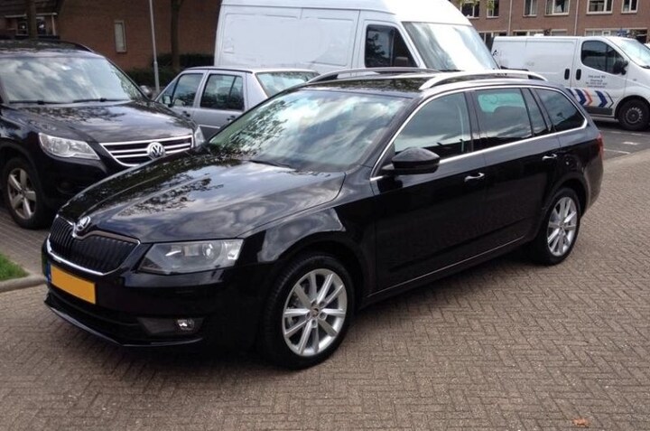 Skoda Octavia Combi 1.6 TDI Greentech Elegance Businessl (2014)