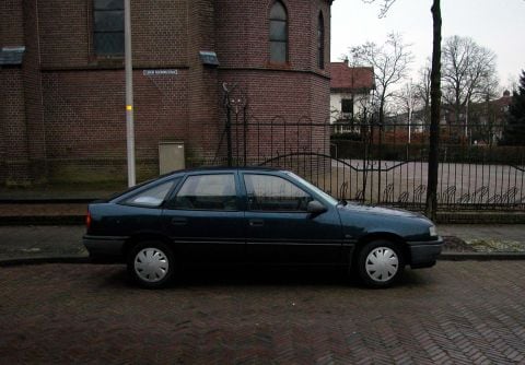 Opel Vectra 1.8 S GL (1990)