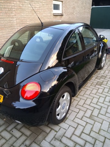 Volkswagen New Beetle 2.0 Highline (2000)