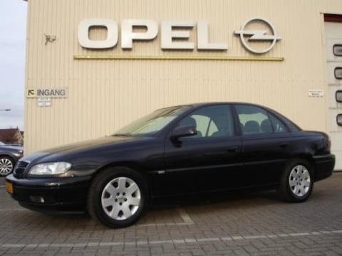 Opel Omega 2.2i-16V Business Edition (2003)