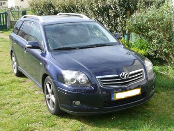 Toyota Avensis Wagon 2.2 D-4D D-CAT Luna (2008)