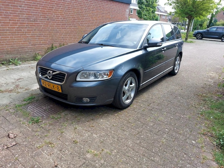 Volvo V50 D2 DRIVe Start/Stop Momentum (2011)