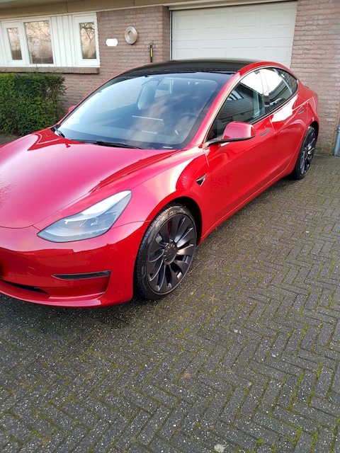 Tesla Model 3 Performance AWD