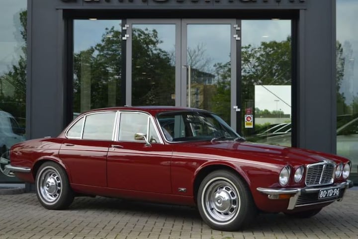 Jaguar XJ6