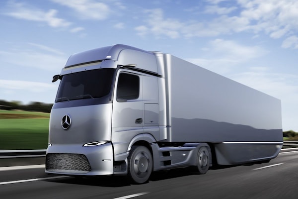 Mercedes-Benz Daimler GenH2 Truck en eActros