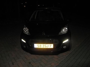 Peugeot 107 XS 1.0 (2012)