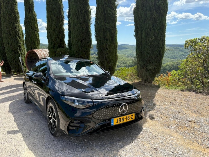 Mercedes-Benz CLA 250+ Launch Edition (2025)