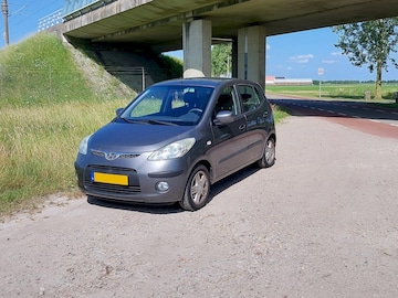Hyundai i10 1.25i i-Catcher (2009)
