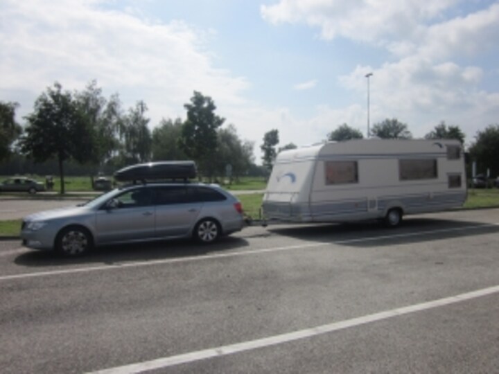 Skoda Superb Combi 1.6 TDI Greenline Comfort Bus. (2011)