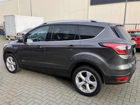 Ford Kuga 1.5 EcoBoost 150pk 2WD Titanium