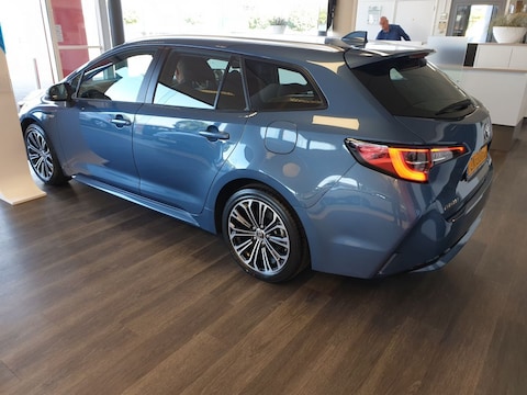 Toyota Corolla Touring Sports 1.8 Hybrid First Edition