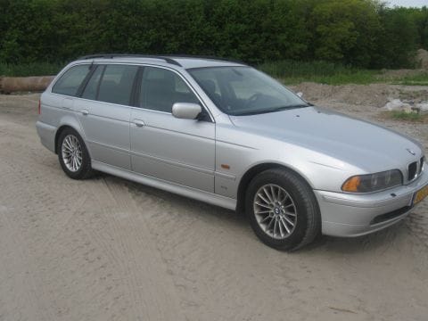 BMW 520d touring Executive (2001)