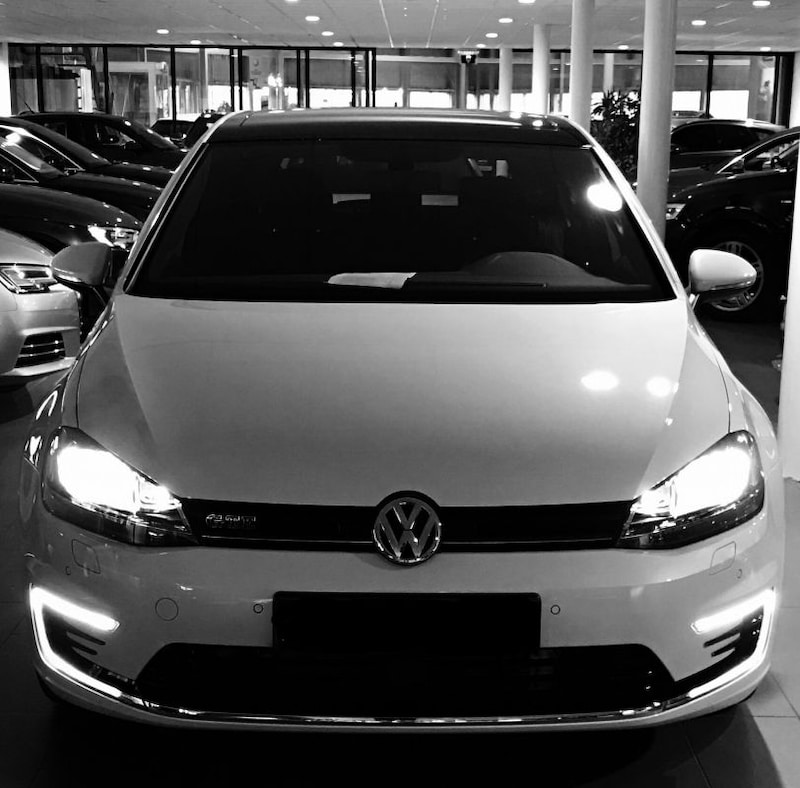 Volkswagen Golf 1.4 TSI GTE Connected Series (2016)