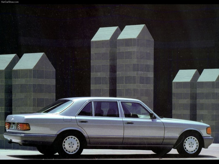 Mercedes-Benz S-class W126