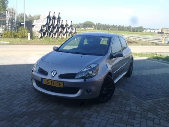 Renault Clio Sport 2.0 16V (2006)