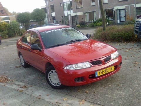 Mitsubishi Carisma 1.8 GDI LX (1998)