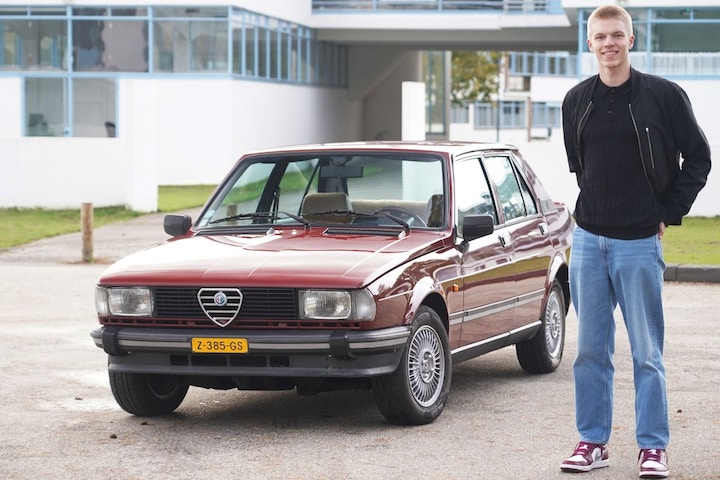 Jonge eigenaar Alfa Romeo Giulietta 1981