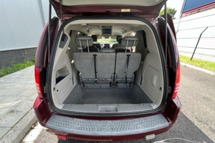 Chrysler Town and Country