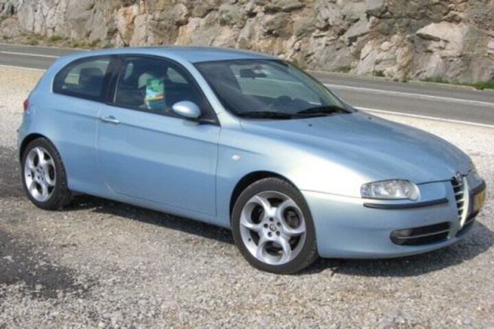 Alfa Romeo 147 1.9 JTD 115pk Distinctive