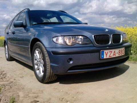 BMW 320d touring (2004)