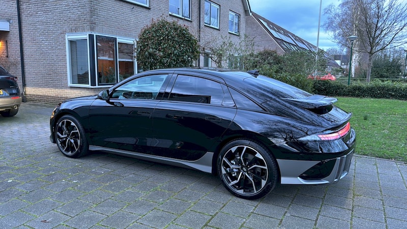 Hyundai Ioniq 6 77.4kWh Connect (2024)