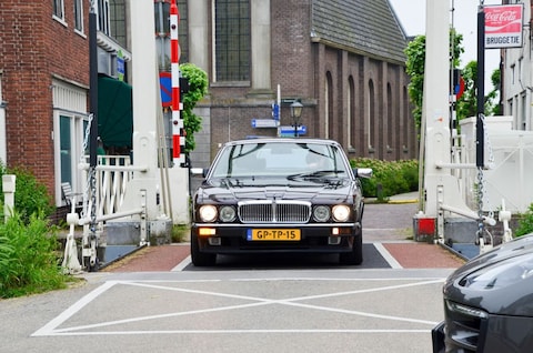 Jaguar Sovereign 4.0