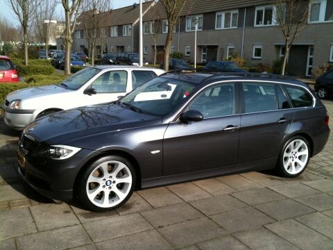BMW 330d Touring High Executive (2006)