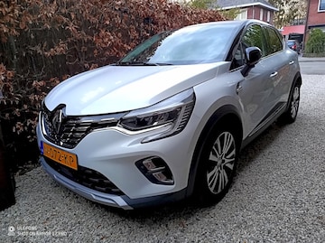 Renault Captur Plug-in Hybrid 160 Initiale Paris (2021)