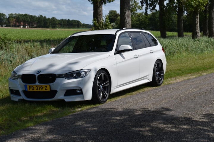 BMW 320d Touring High Executive (2013)