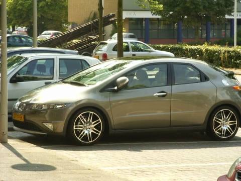 Honda Civic 1.8i-VTEC Executive (2006)