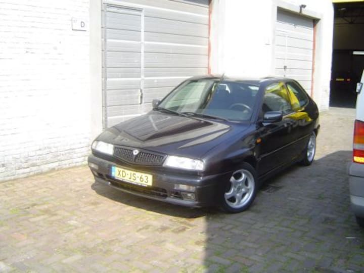 Lancia Delta HPE 1.6 16v