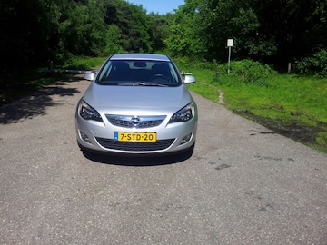 Opel Astra 1.4 Turbo 140pk Sport (2011)