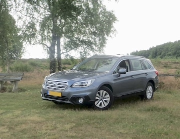 Subaru Outback 2.5i Comfort (2015)