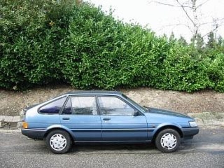 Toyota Corolla Liftback 1.6 GL