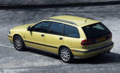 Volvo V40 1.8 Exclusive-Line (2000)